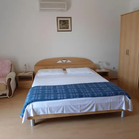 Apartment Mironija Bol